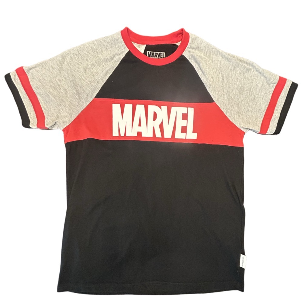 Disney Our Universe Marvel color-block baseball ringer tee resort-wear SM